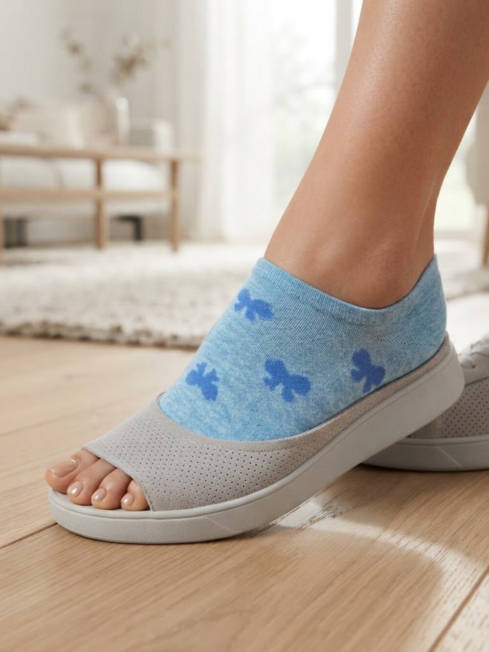 Blue No-Show Socks with Pattern